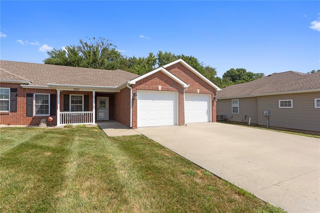 3221 Hickory Ridge CourtSt Joseph,&nbsp;MO&nbsp;64503