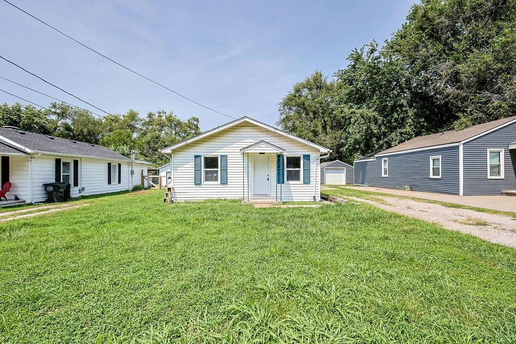 307 W Walter LaneSt Joseph, MO 64504