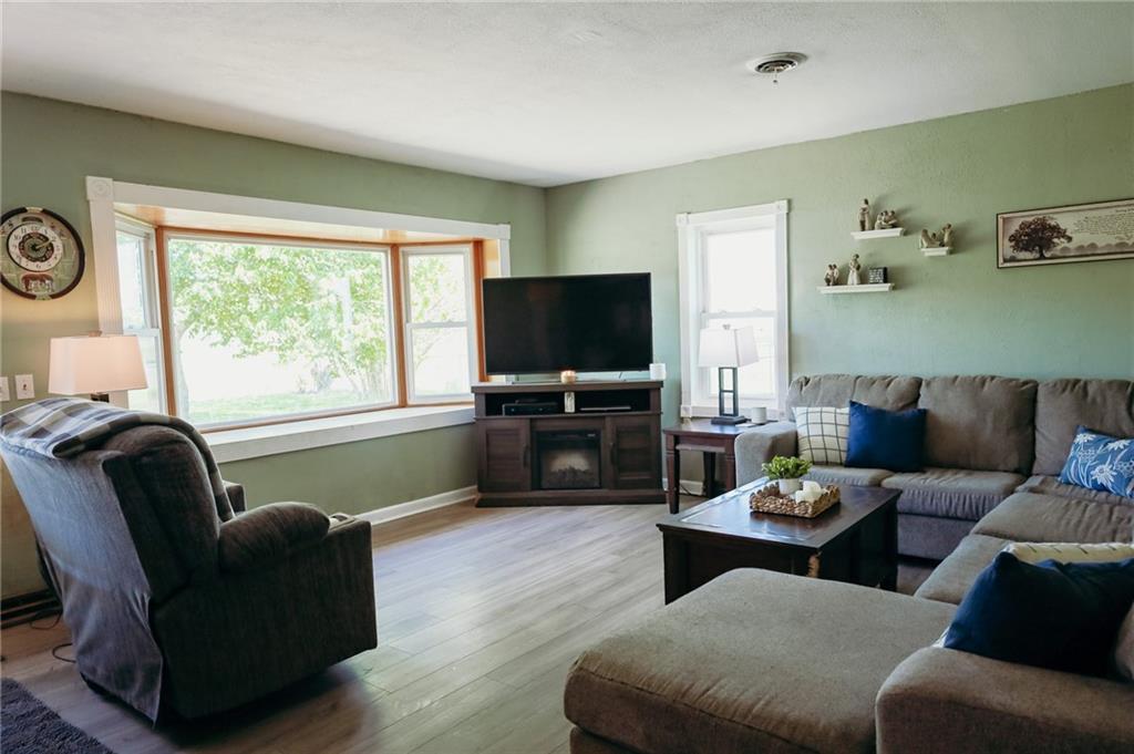 7166 State Route T HighwayAmazonia, MO 64421