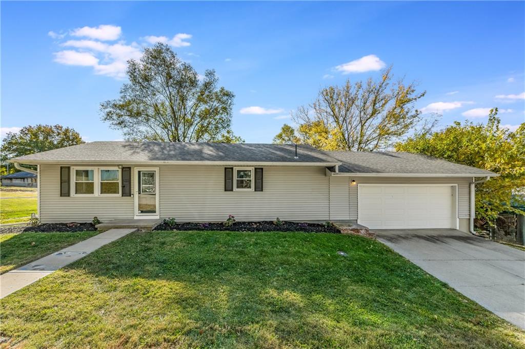 1402 W Davis StreetSavannah, MO 64485