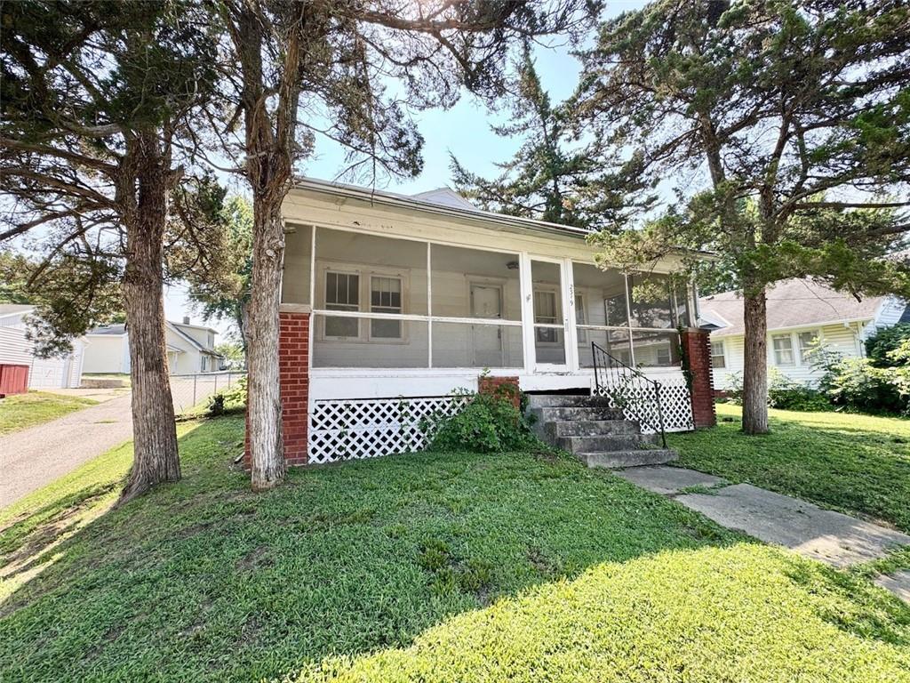2319 W Circle DriveSt Joseph,&nbsp;MO&nbsp;64505