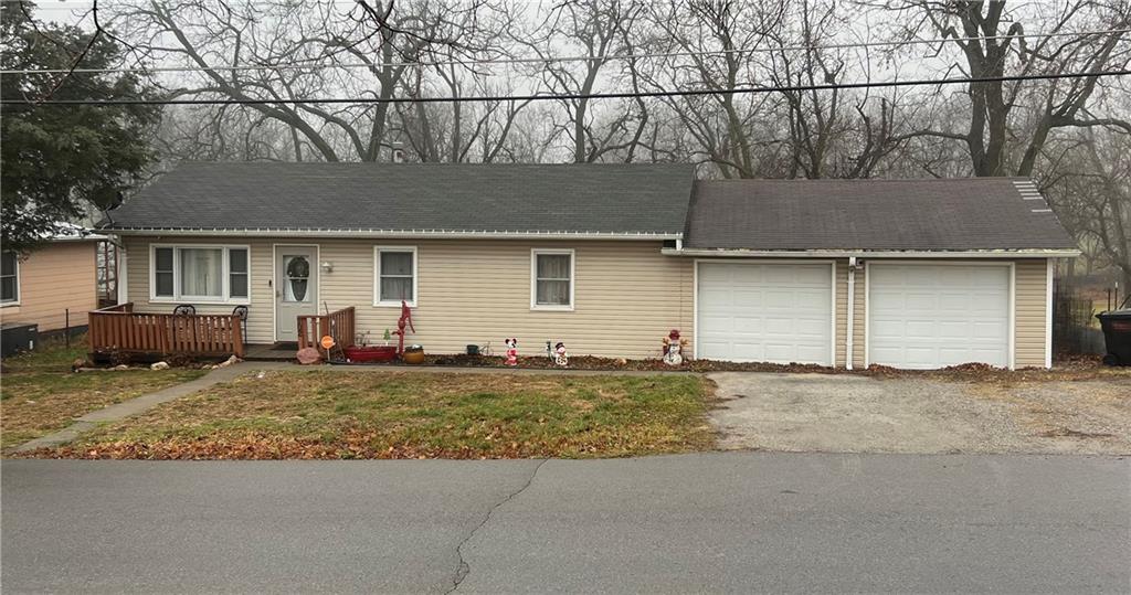702 S 5th StreetSavannah, MO 64485