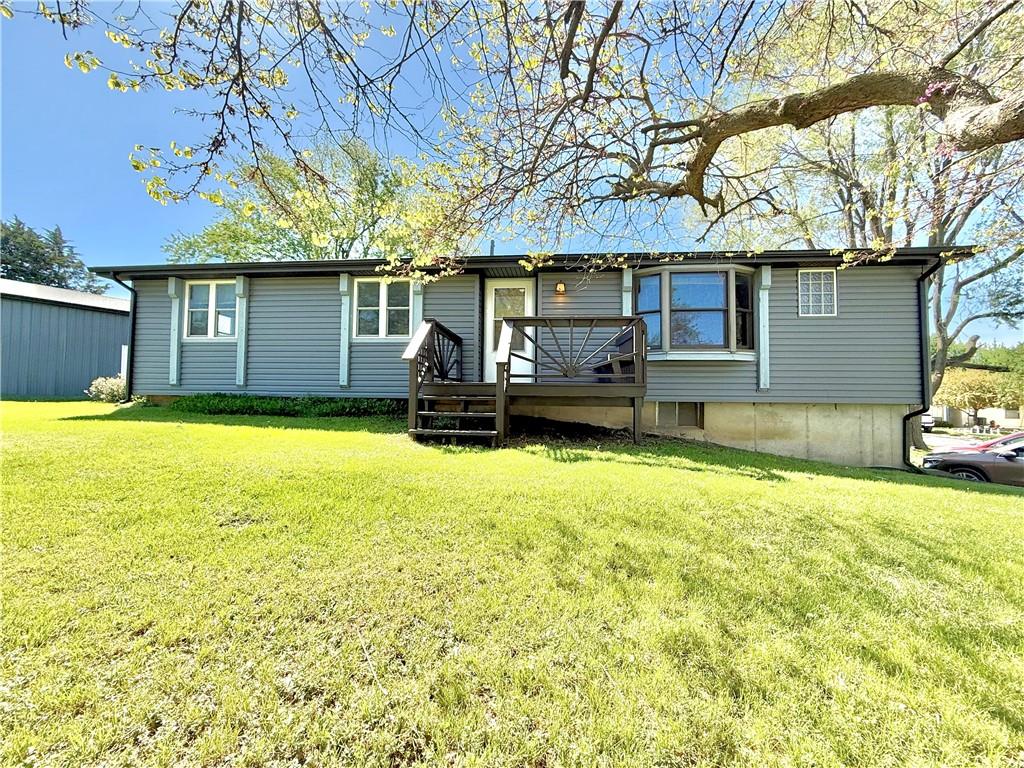 27642 242 StreetMaryville, MO 64468
