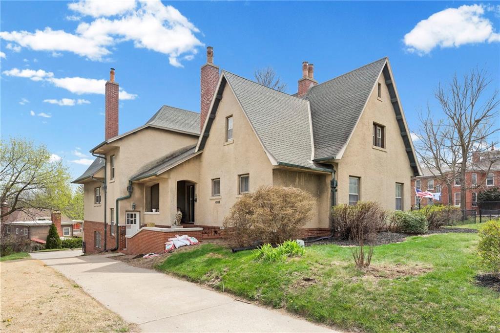 1307 Ashland AvenueSt Joseph,&nbsp;MO&nbsp;64506