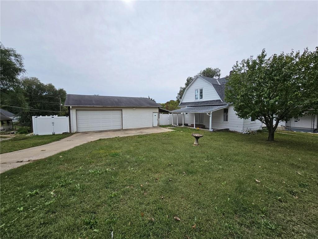 524 E Kansas AvenueSt Joseph, MO 64504