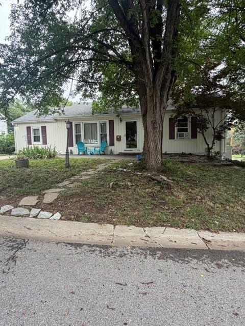 2701 Southeast TrailSt Joseph,&nbsp;MO&nbsp;64506